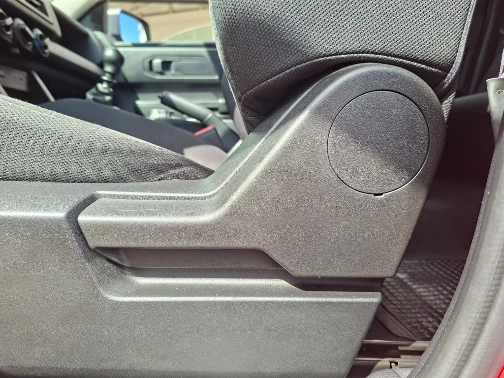Mitsubishi L200 Katana D/c 2.4 Tdi Mt Xrt 4x4 año 2024