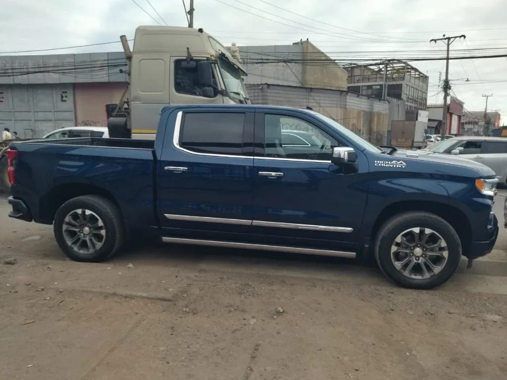 Chevrolet Silverado 3.0 High Country 4x4 At 4p año 2023