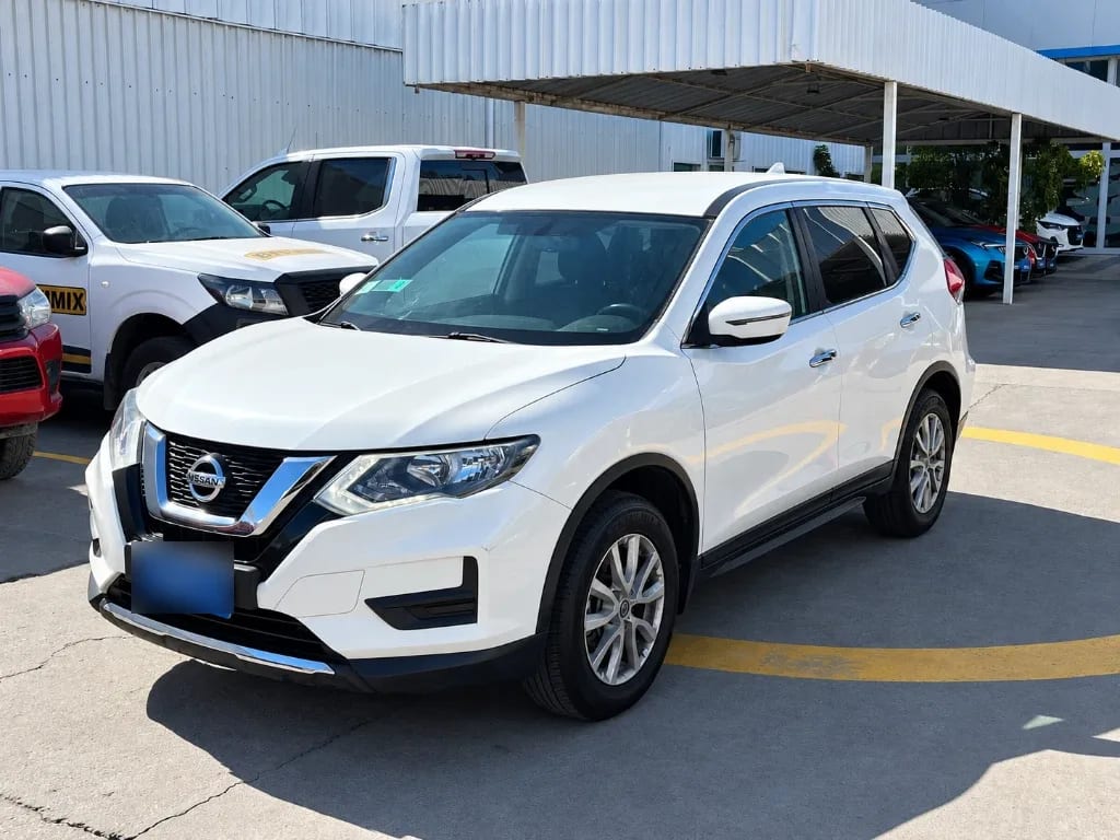 Nissan X-Trail 2.5 Sense 2row At año 2020