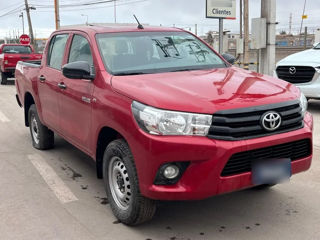 Toyota Hilux Dc 4x4 2.4 D Dx Mt año 2024