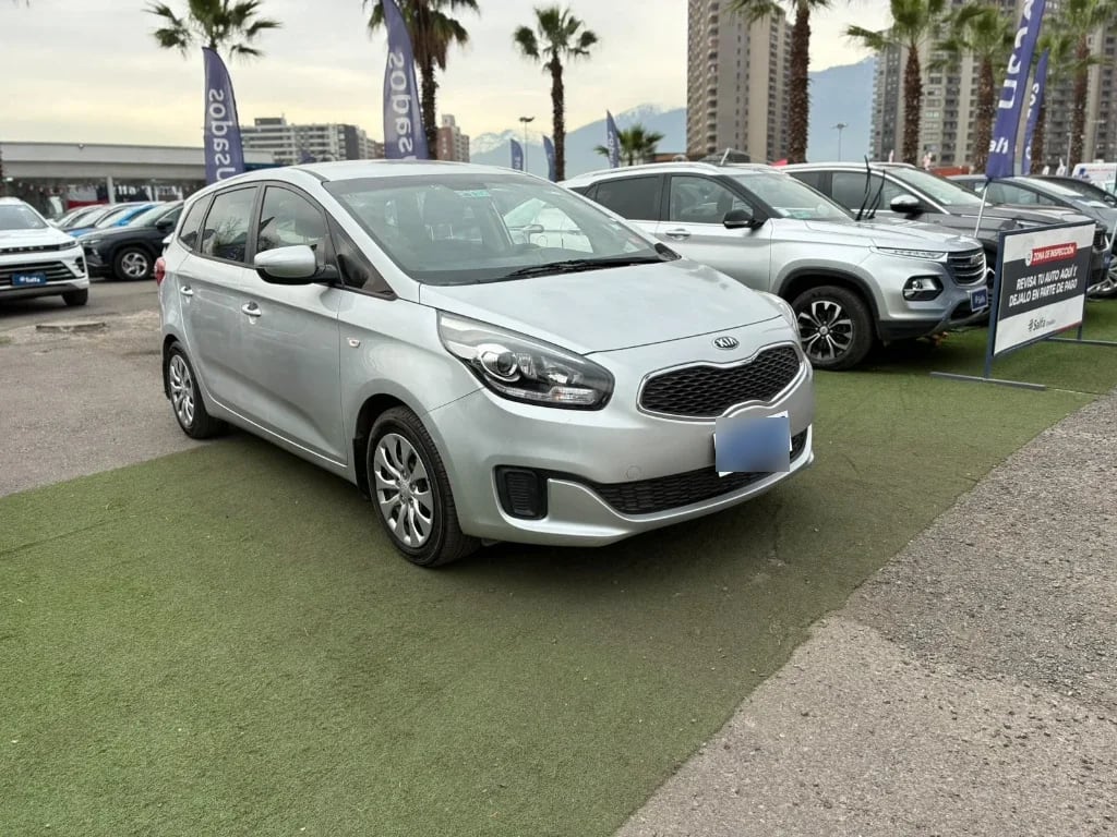 Kia Carens 2.0 Ex Dab Abs Ac Mt año 2015