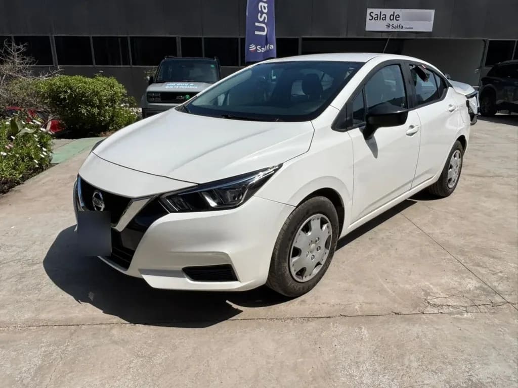 Nissan Versa 1.6 Sense 4x2 Mt 4p año 2023