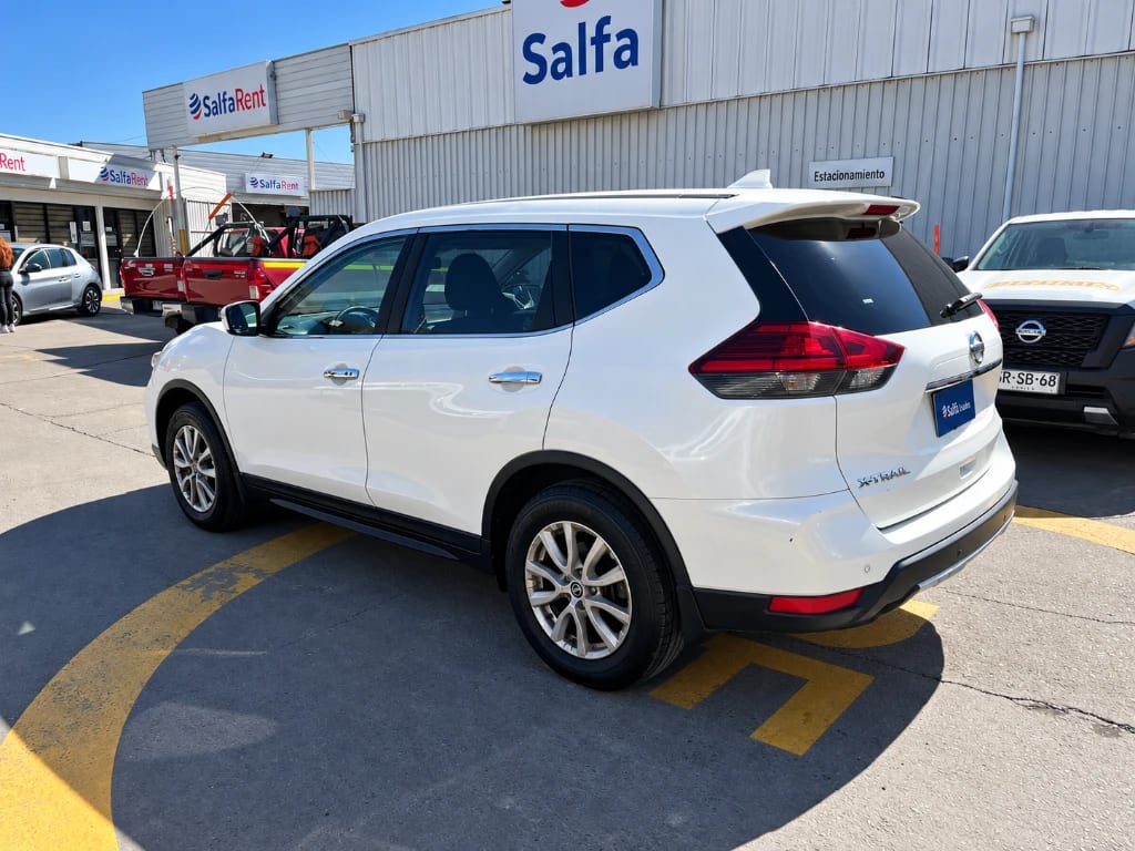 Nissan X-Trail 2.5 Sense 2row At año 2020