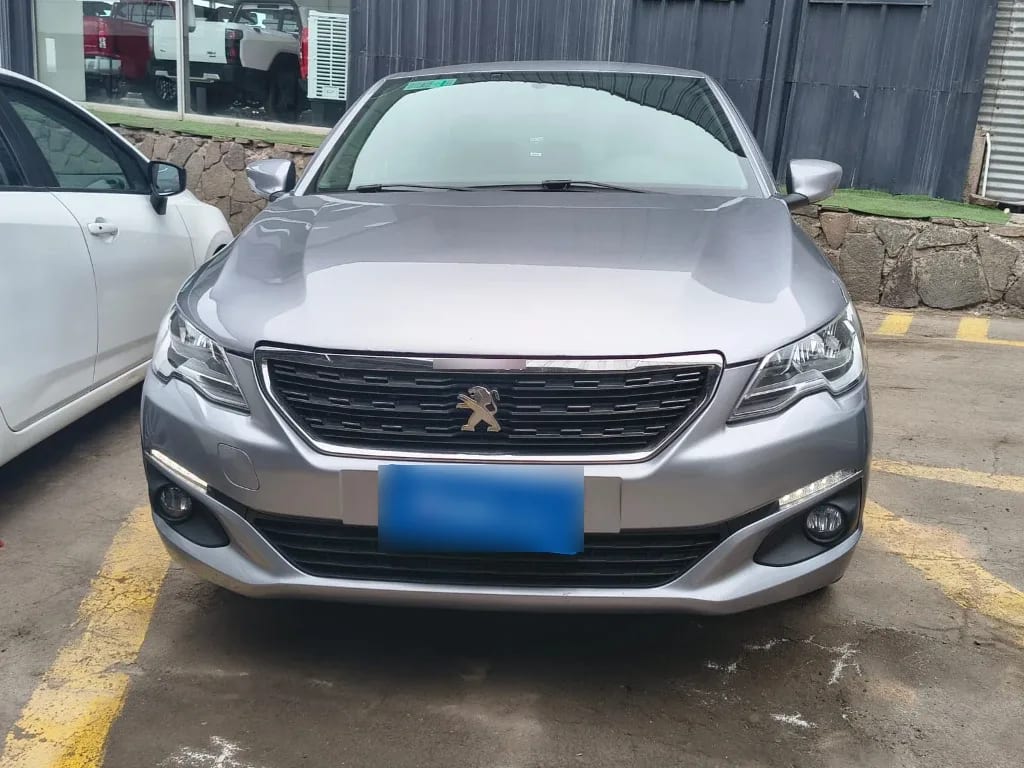 Peugeot 301 1.6 Allure Hdi 92 Mt Diesel año 2022