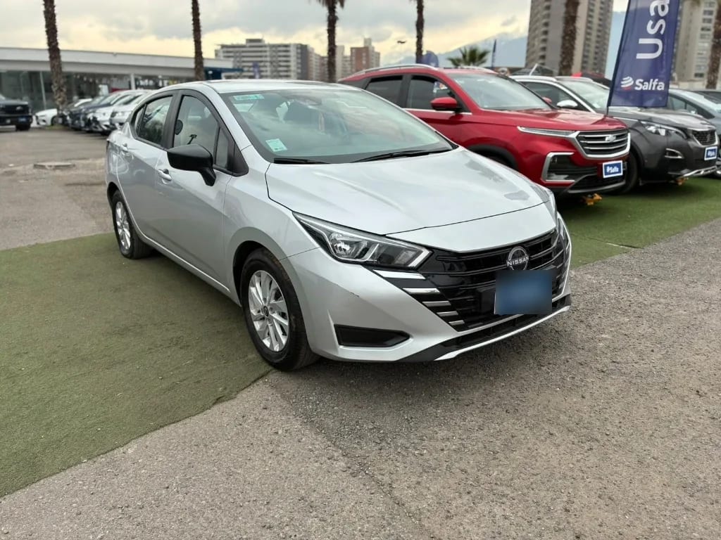 Nissan Versa 1.6 Sense 4x2 Mt 4p año 2025