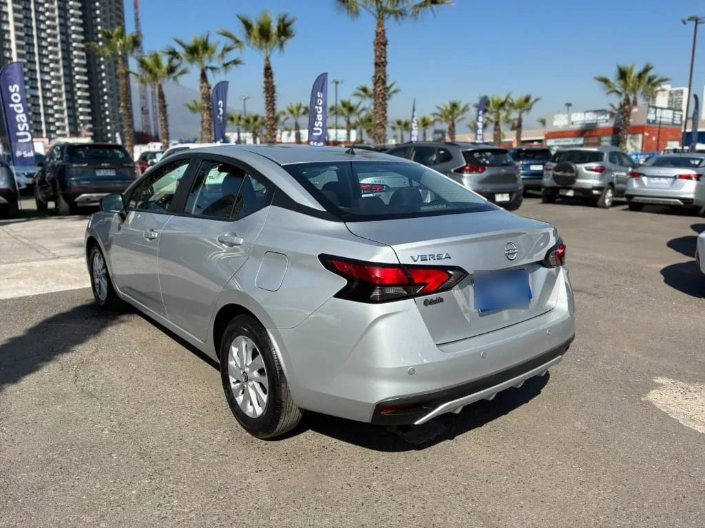 Nissan Versa 1.6 Sense 4x2 Mt 4p año 2025