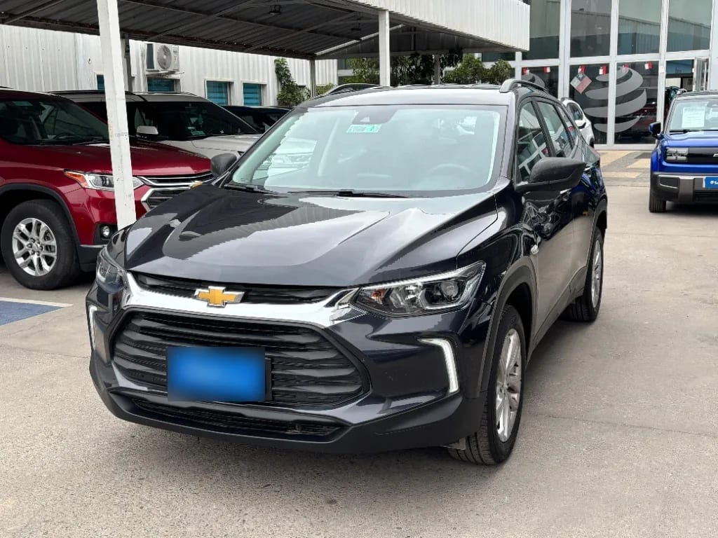 Chevrolet Tracker 1.2t Ltz R 4x2 At 5p año 2025
