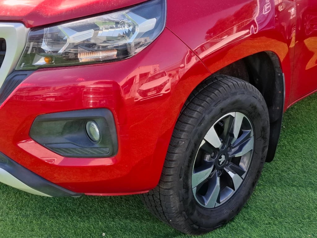 Peugeot Landtrek 2.2 Action4 Bluehdi Diesel 4x4 180hp At 4p año 2024