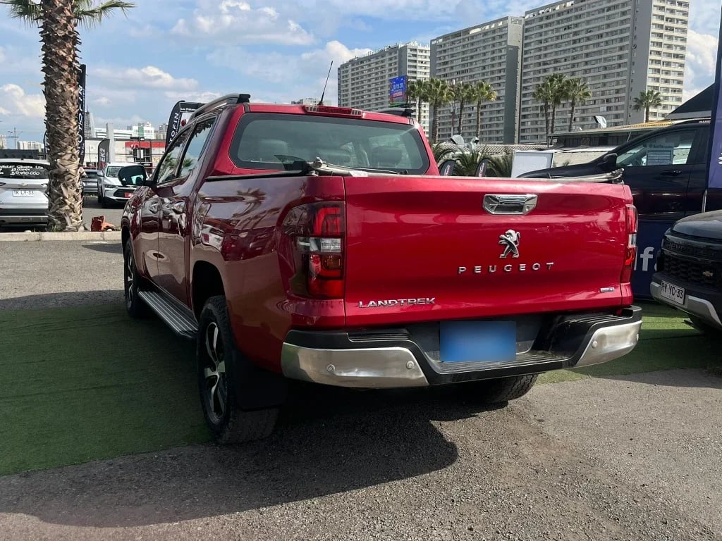 Peugeot Landtrek 2.2 Action4 Bluehdi Diesel 4x4 180hp At 4p año 2024