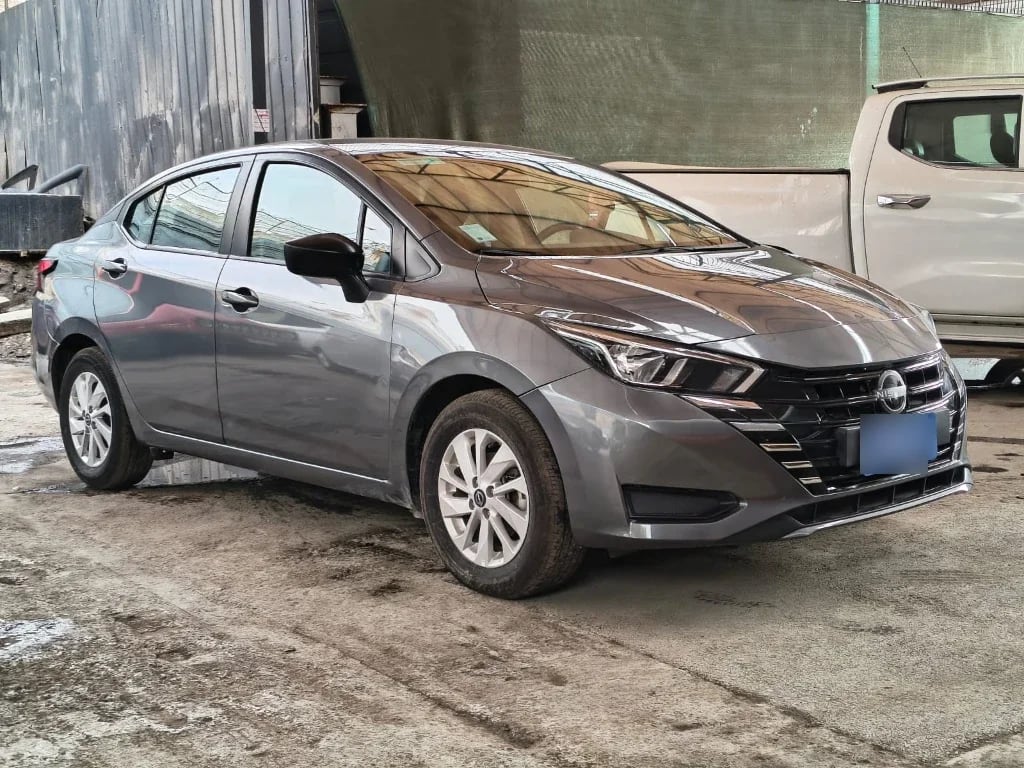Nissan Versa 1.6 Sense 4x2 Mt 4p año 2025