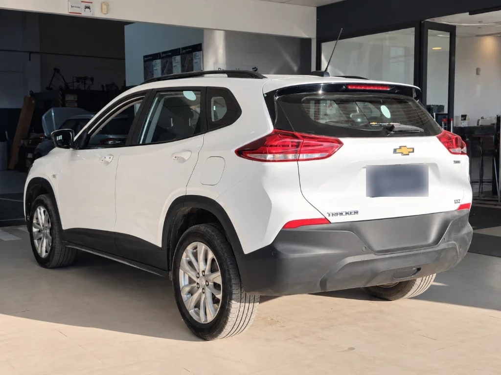 Chevrolet Tracker 1.2t Ltz Fwd Mt 5p año 2022