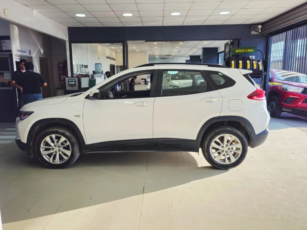Chevrolet Tracker 1.2t Ltz Fwd Mt 5p año 2022