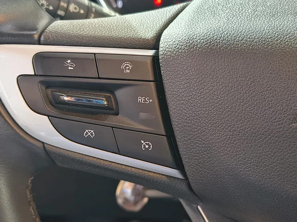 Chevrolet Tracker 1.2t Premier At S año 2025