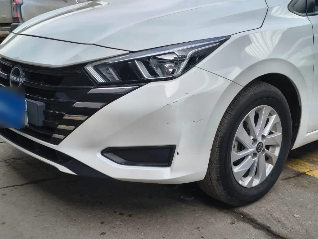 Nissan Versa 1.6 Sense 4x2 Mt 4p año 2025