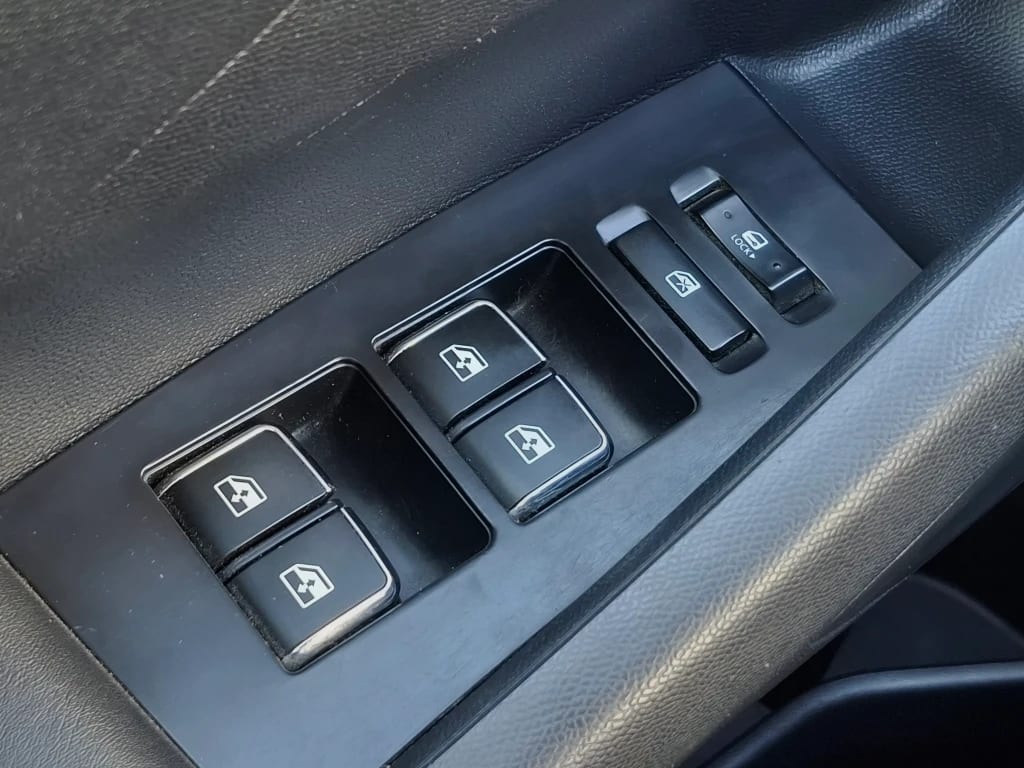 Peugeot Landtrek 2.2 Action4 Bluehdi Diesel 4x4 180hp At 4p año 2024