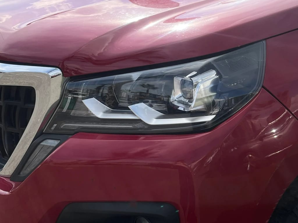 Peugeot Landtrek 2.2 Action4 Bluehdi Diesel 4x4 180hp At 4p año 2024