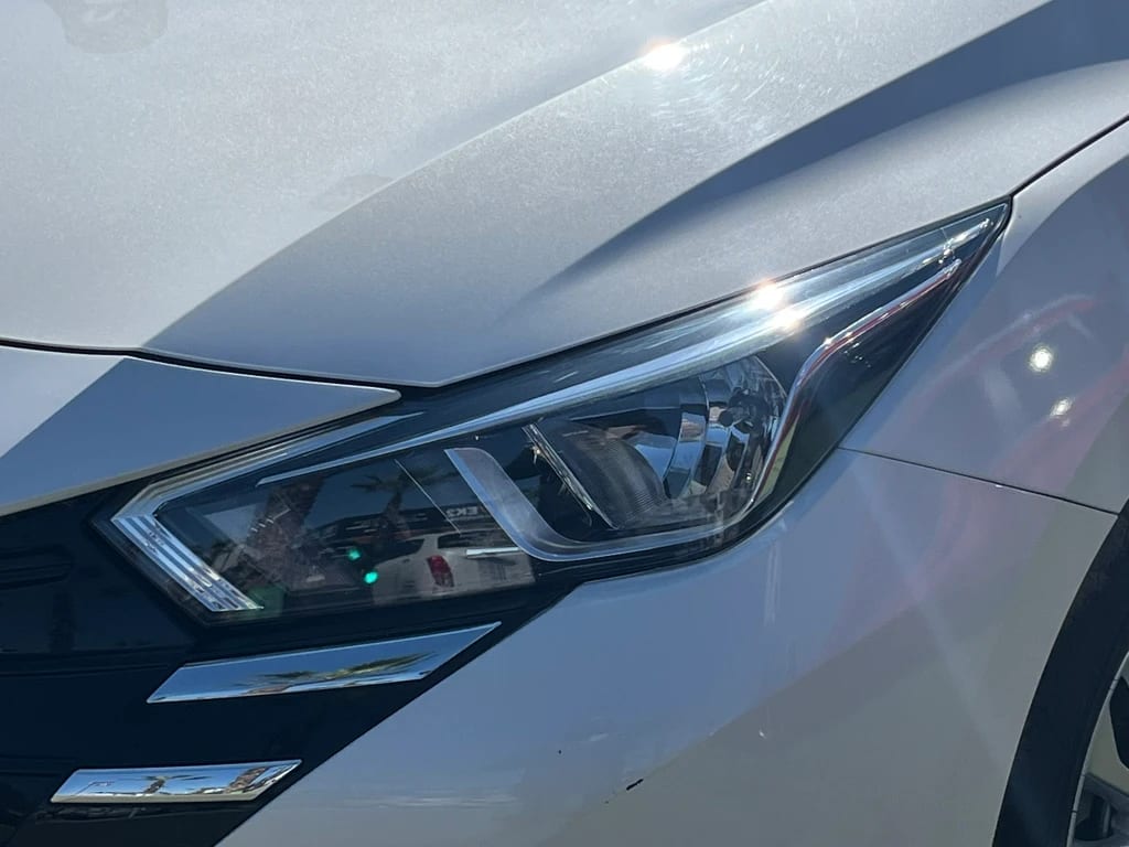 Nissan Versa 1.6 Sense 4x2 Mt 4p año 2025