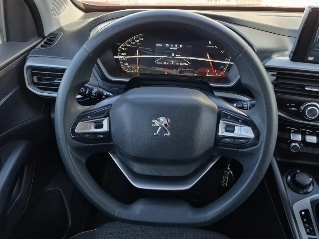 Peugeot Landtrek 2.2 Action4 Bluehdi Diesel 4x4 180hp At 4p año 2024