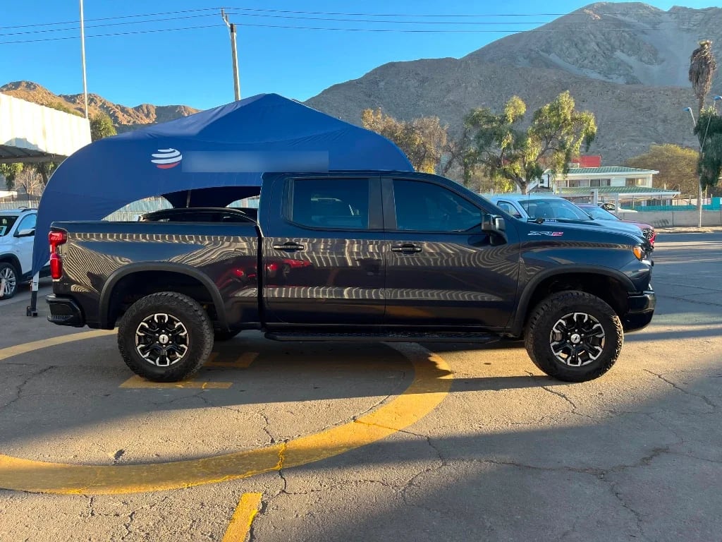 Chevrolet Silverado 6.2 Zr2 4x4 At 4p año 2024