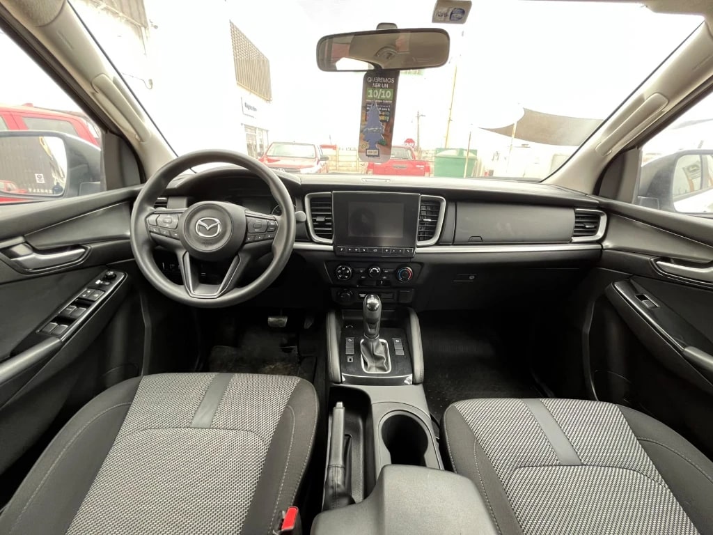 Mazda Bt-50 4x4 6at 3.0 año 2023