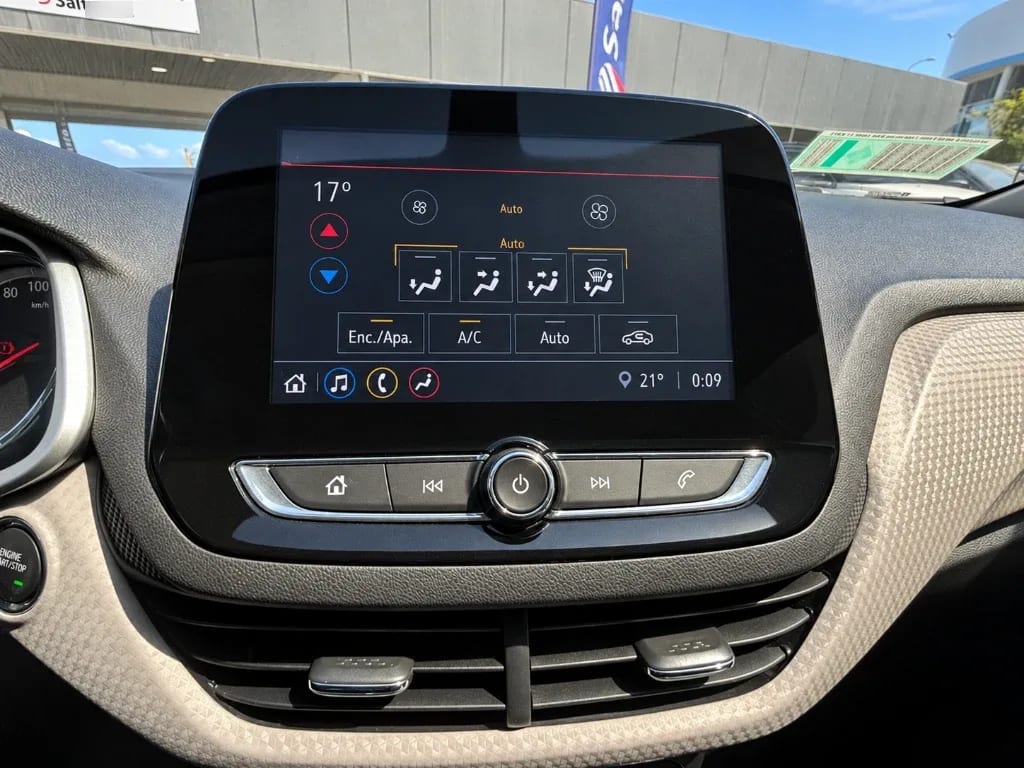Chevrolet Onix 1.0t Premier S 4x2 Sdn At 4p año 2025