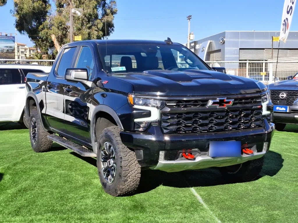 Chevrolet Silverado 6.2 Zr2 4x4 At 4p año 2023