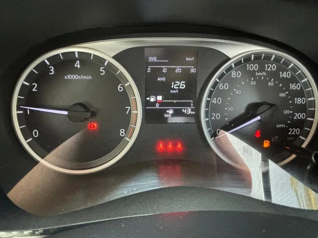Nissan Versa 1.6 Sense 4x2 Mt 4p año 2023