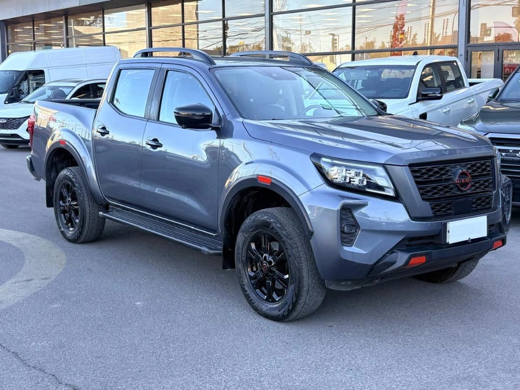 Nissan Navara 2.3d Pro4x Diesel 4x4 Dob.cab. At 4p año 2024