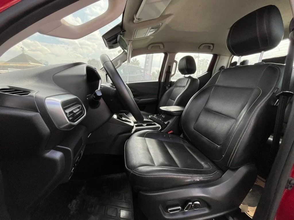 Peugeot Landtrek 2.2 Action4 Bluehdi Diesel 4x4 180hp At 4p año 2024