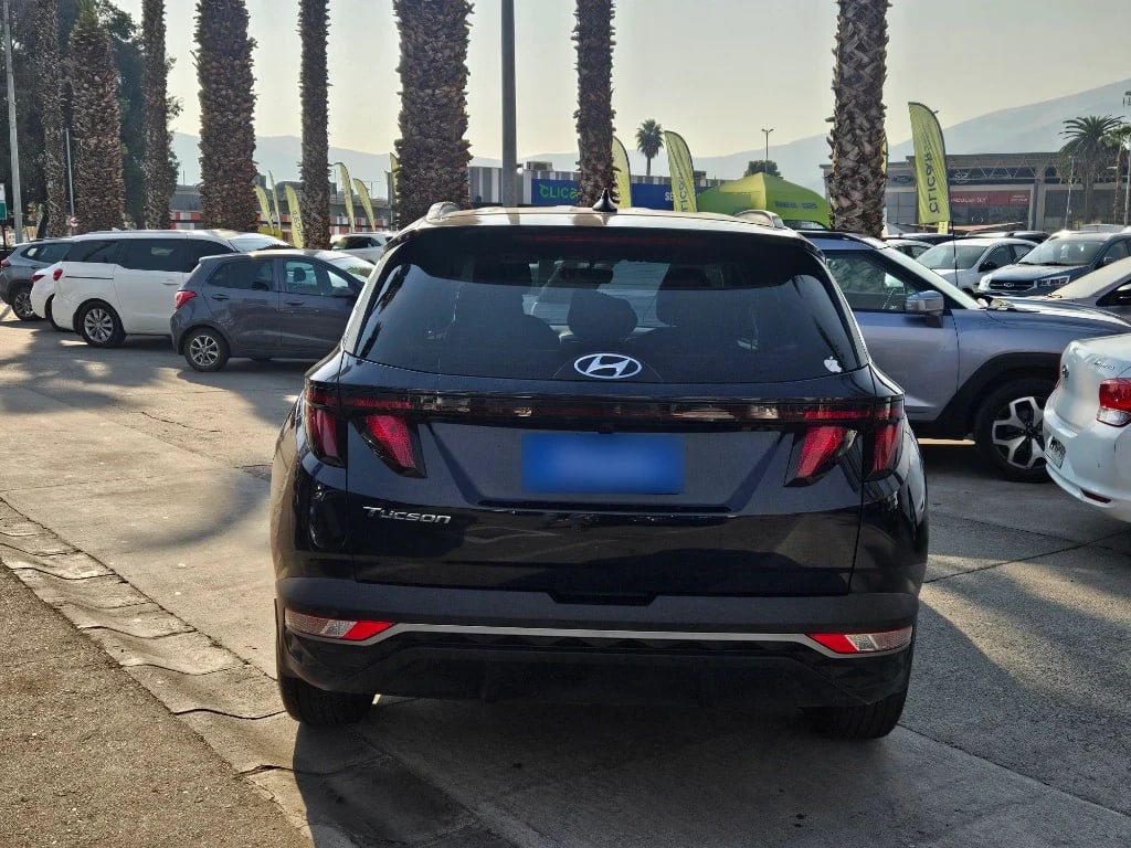 Hyundai Tucson 2.0 Nx4 Plus 2wd Mt 5p año 2023