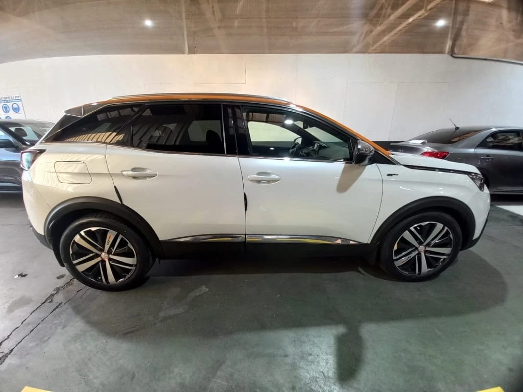 Peugeot 3008 2.0 Gt Bluehdi Diesel 4x2 At 5p año 2019