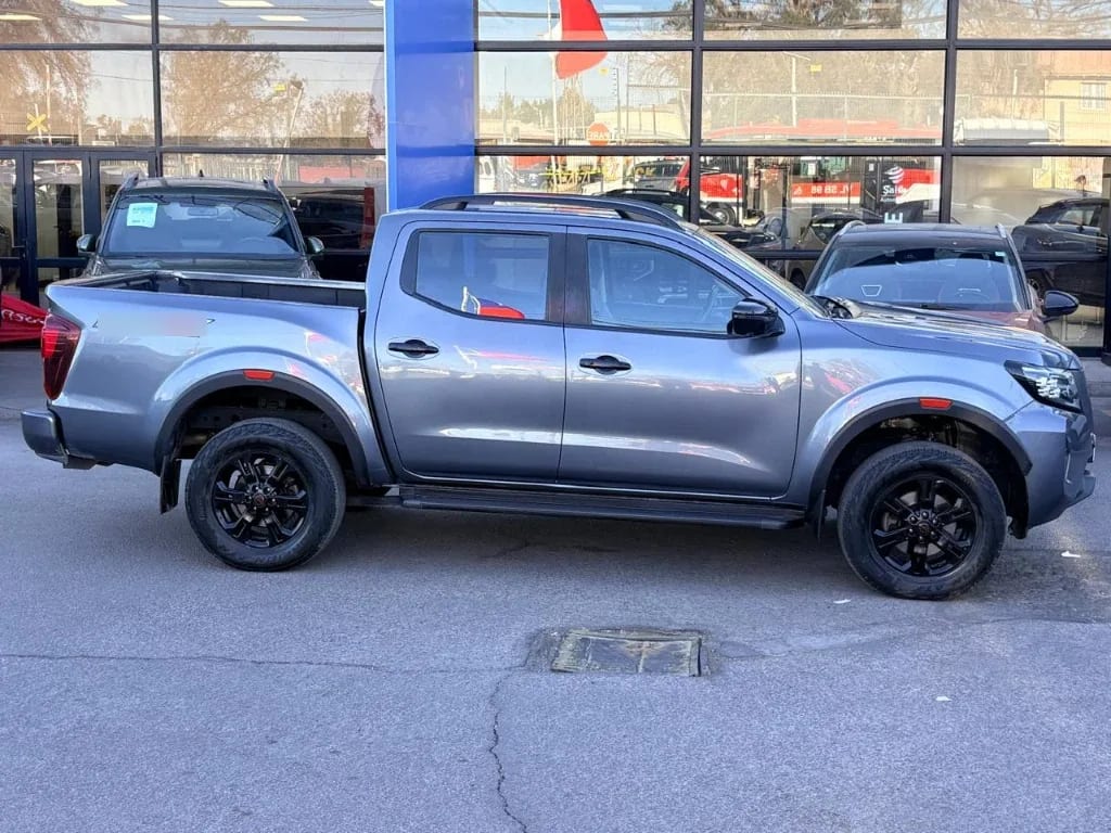 Nissan Navara 2.3d Pro4x Diesel 4x4 Dob.cab. At 4p año 2024