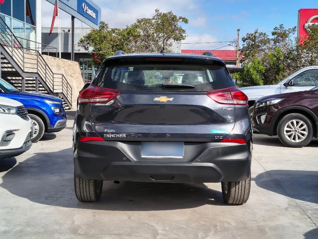 Chevrolet Tracker 1.2t Ltz R 4x2 At 5p año 2025