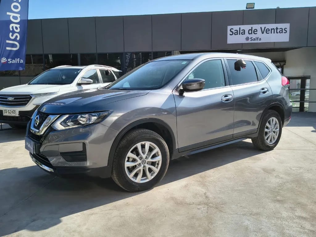 Nissan X-Trail 2.5 Sense 4x2 2row Cvt At 5p año 2023
