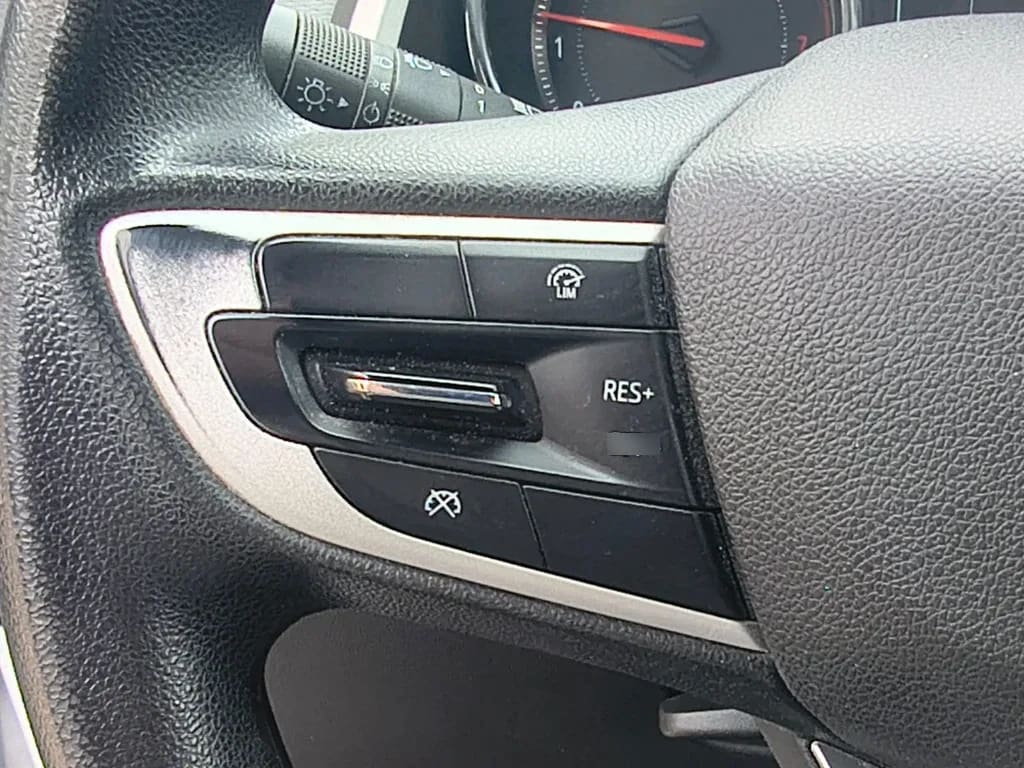 Chevrolet Tracker 1.2t Ltz Fwd Mt 5p año 2021