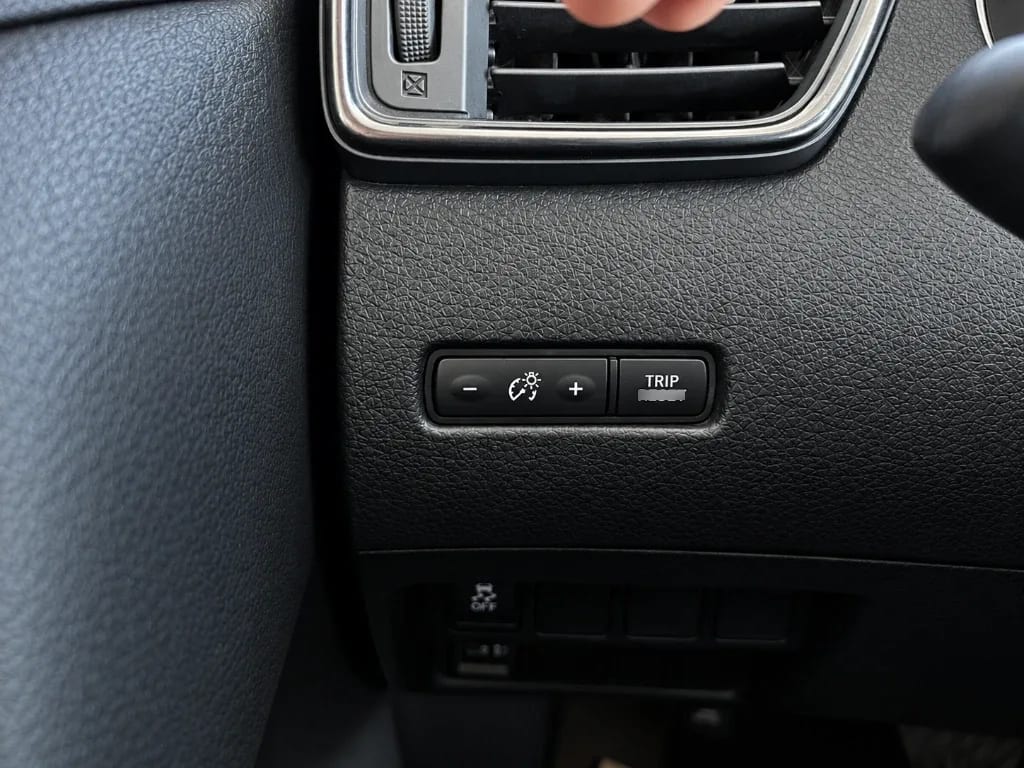 Nissan X-Trail 2.5 Sense 2row At año 2020