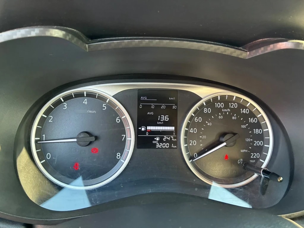 Nissan Versa 1.6 Sense 4x2 Mt 4p año 2025