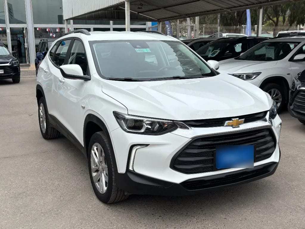 Chevrolet Tracker 1.2t Ltz R 4x2 At 5p año 2025