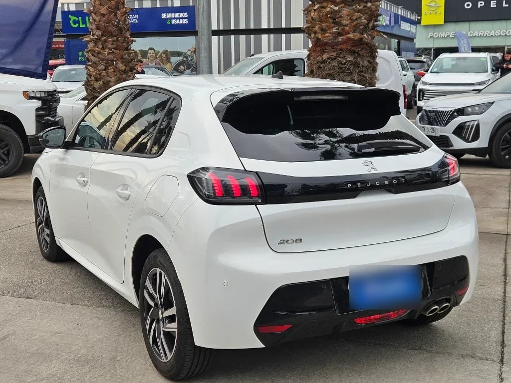 Peugeot 208 1.2t Mca Puretech 130 Allure 4x2 Eat8 5p año 2024
