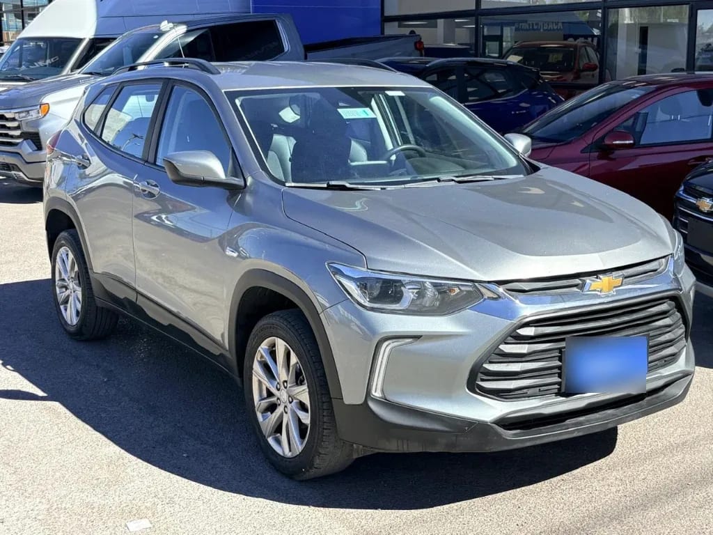 Chevrolet Tracker 1.2t Ltz R 4x2 At 5p año 2025
