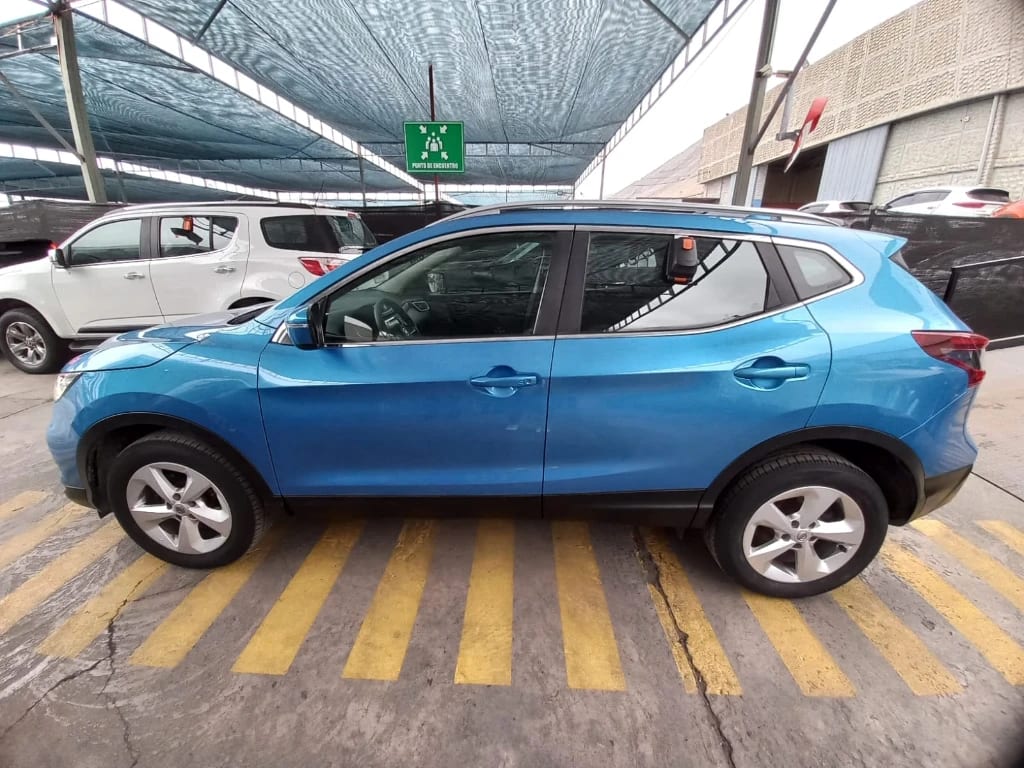 Nissan Qashqai 2.0 Sense Multimedia 4x2 Mt 5p año 2021