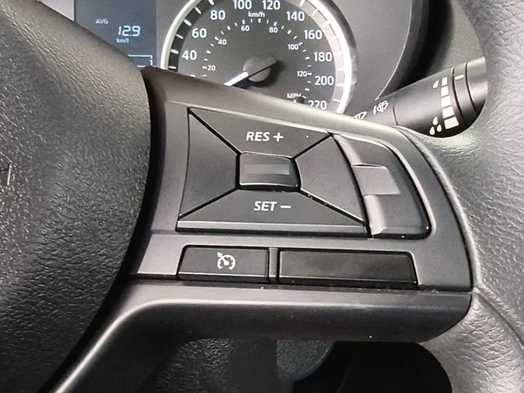 Nissan Versa 1.6 Sense 4x2 Mt 4p año 2025
