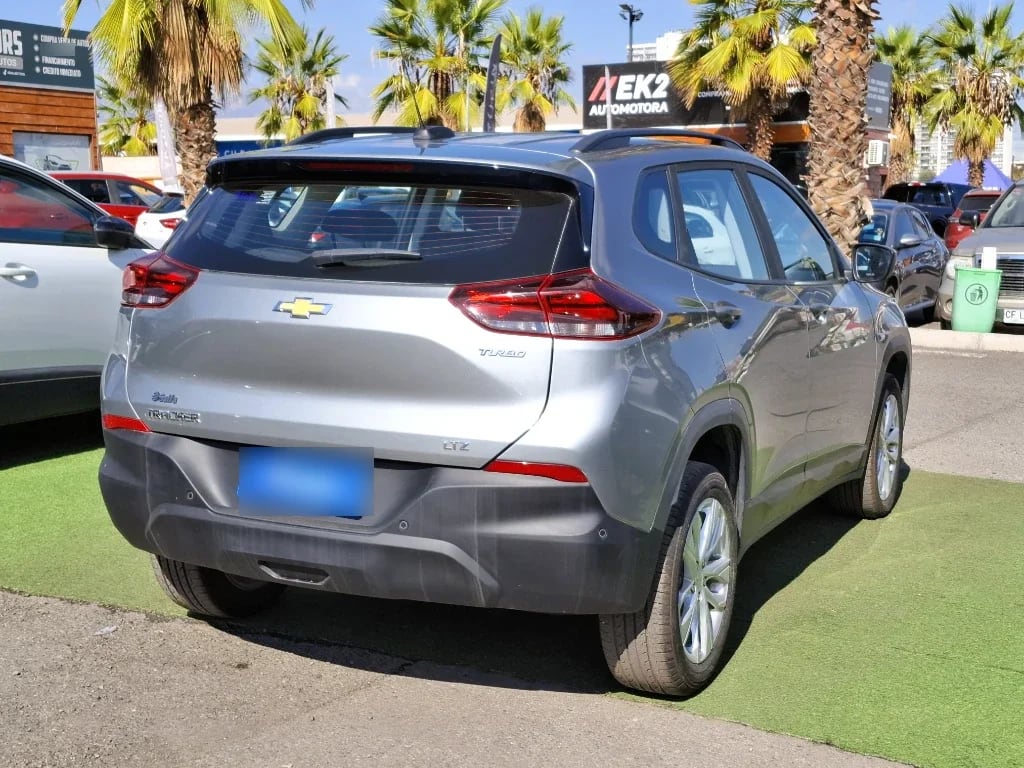 Chevrolet Tracker 1.2t Ltz R 4x2 At 5p año 2025
