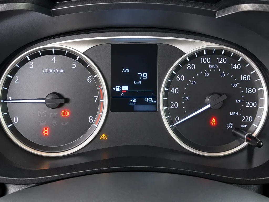 Nissan Versa 1.6 Sense 4x2 Mt 4p año 2025
