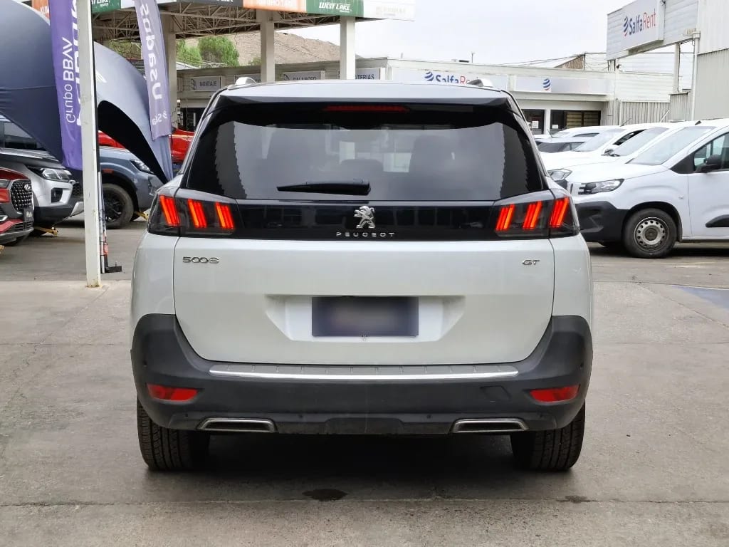 Peugeot 5008 1.5 Gt Bluehdi 4x2 130 Eat8 5p año 2022
