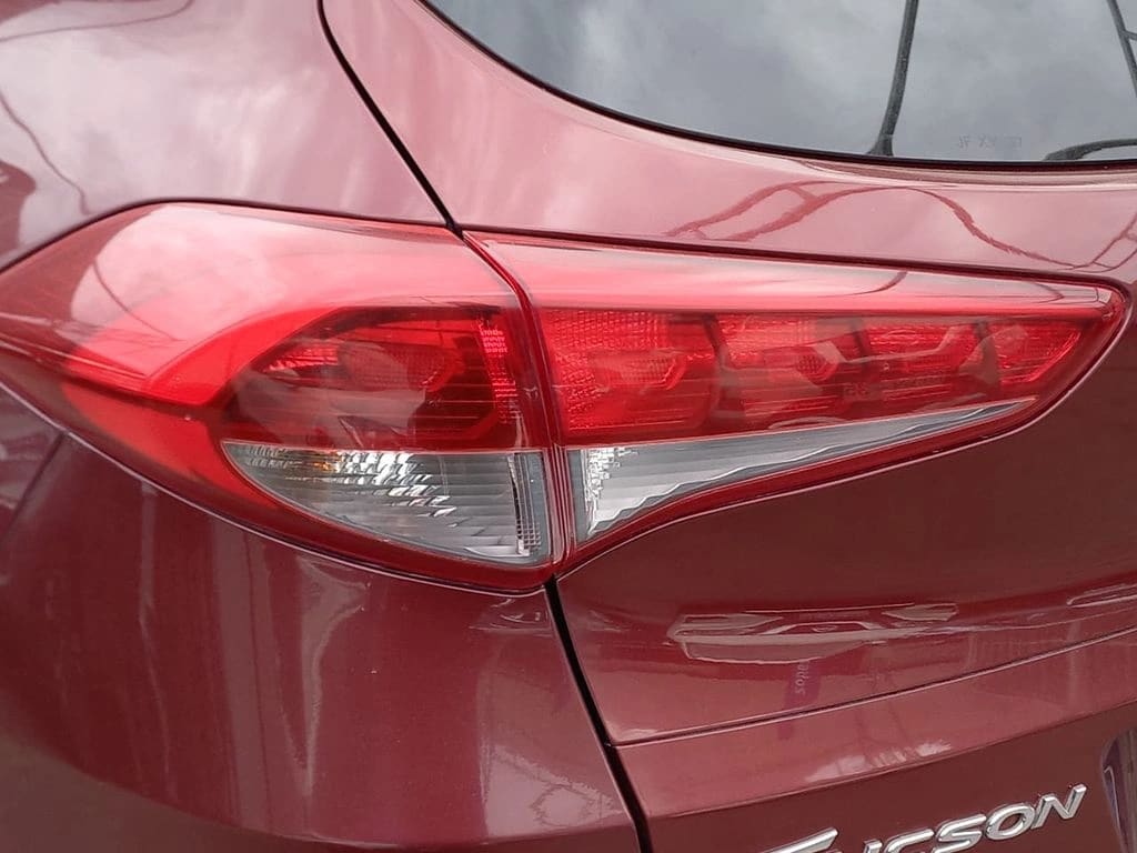 Hyundai Tucson 2.0 Gl Advance 4x2 Mt 5p año 2017