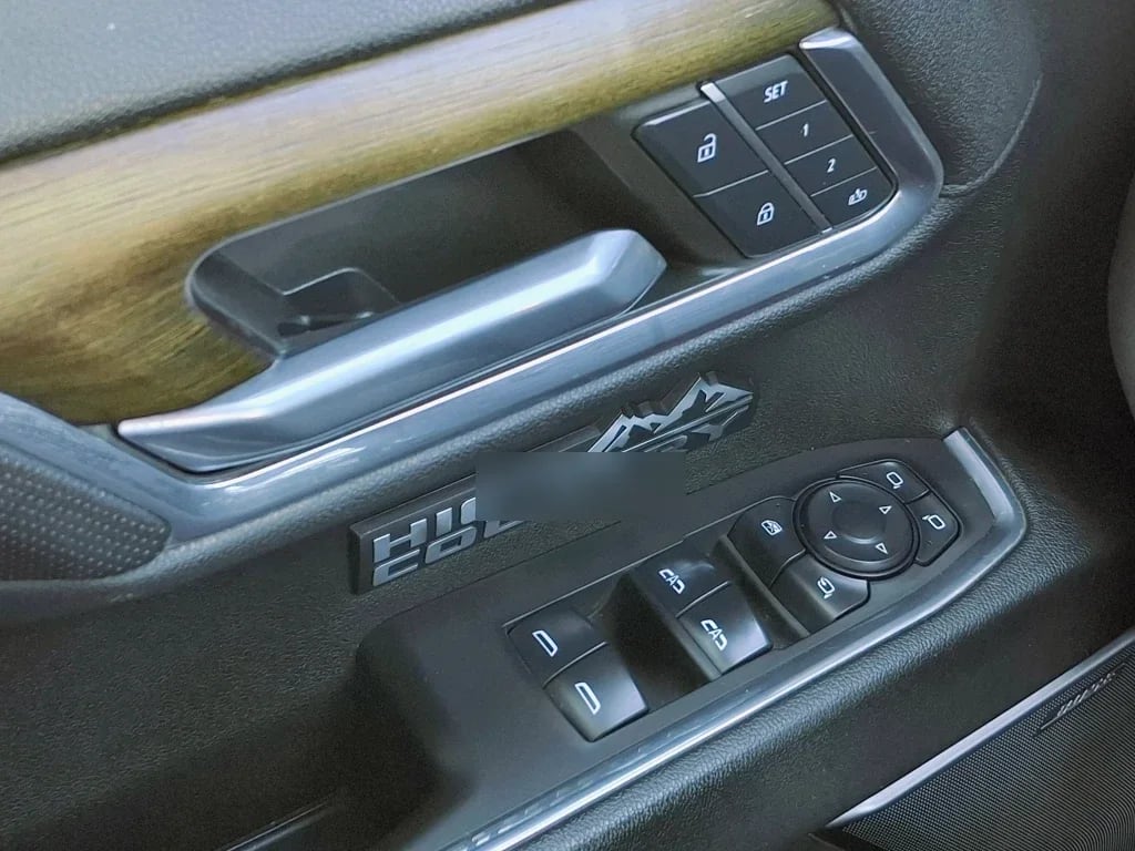 Chevrolet Silverado 3.0 High Country 4x4 At 4p año 2025