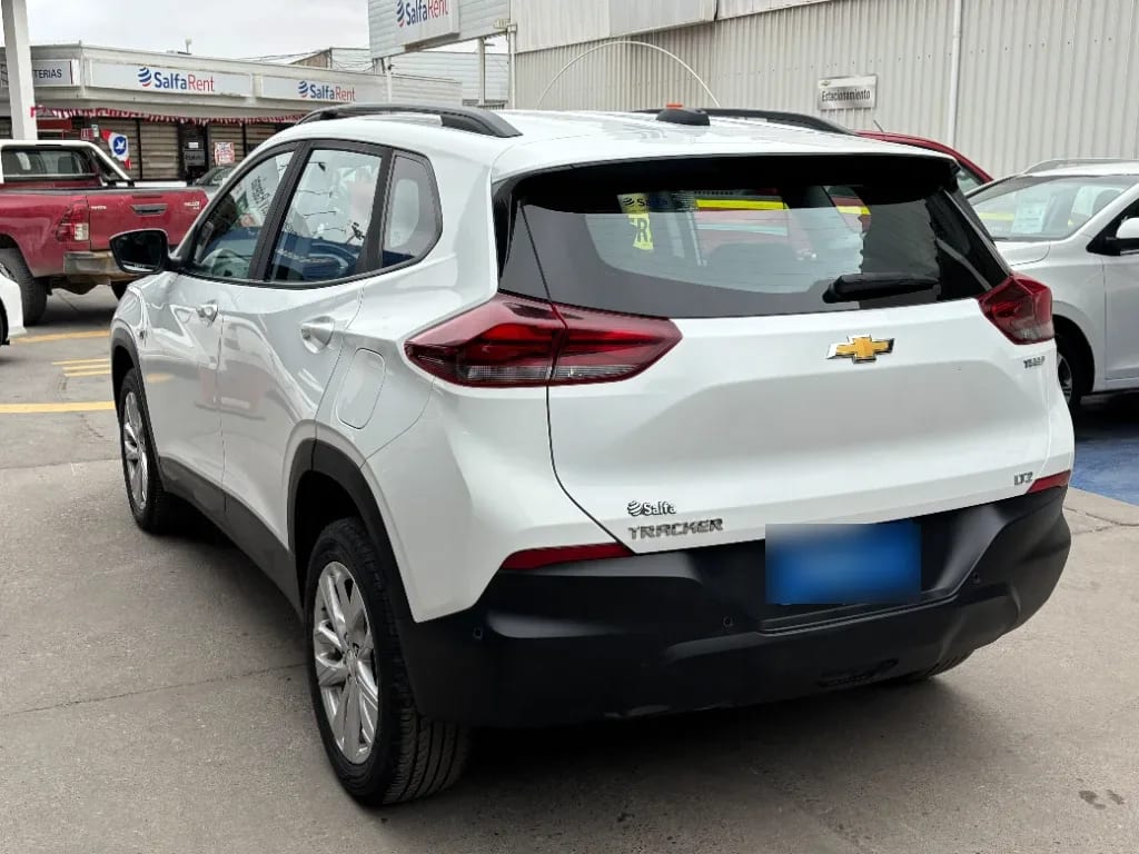 Chevrolet Tracker 1.2t Ltz R 4x2 At 5p año 2025