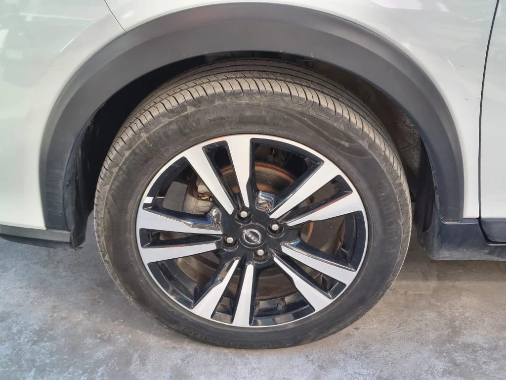 Nissan Kicks 1.6 Advance 4x2 Mt 5p año 2023