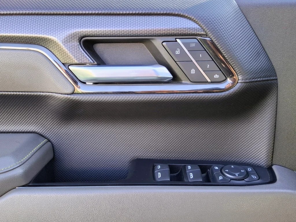 Chevrolet Silverado 6.2 Zr2 4x4 At 4p año 2023